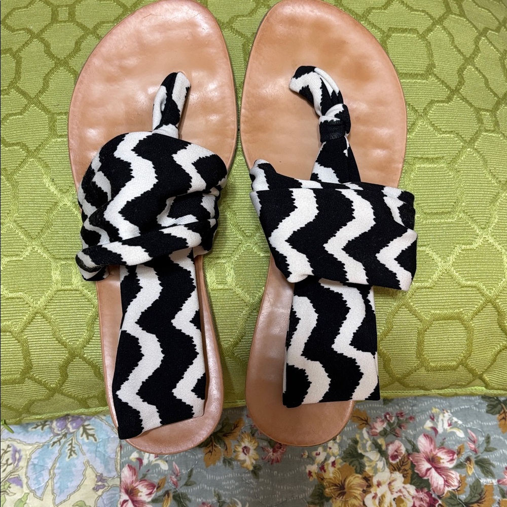 Dirty Laundry Zebra Geometric Wrap Sandals